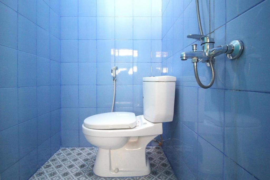 Oyo 1448 Kartini Residence Syariah Bandar Lampung Eksteriør billede