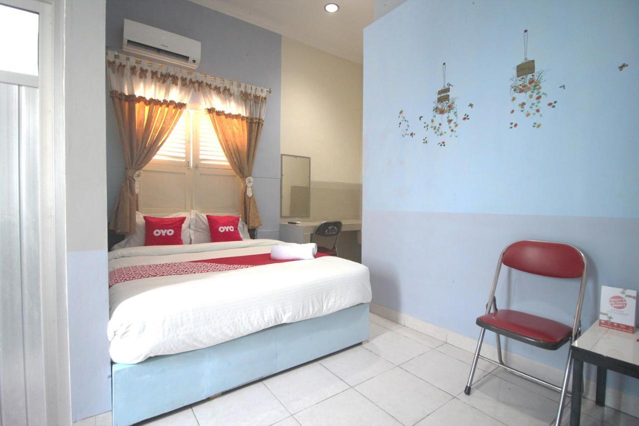 Oyo 1448 Kartini Residence Syariah Bandar Lampung Eksteriør billede