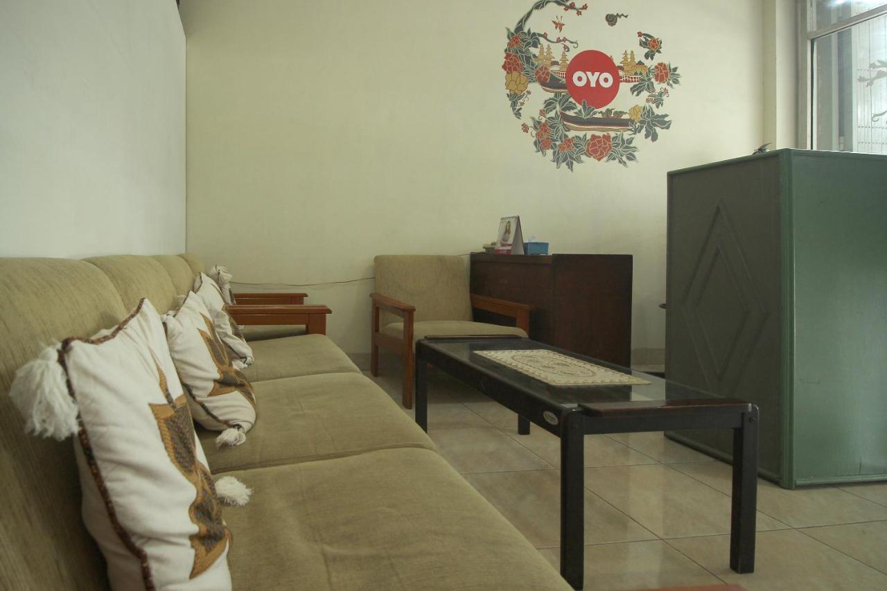 Oyo 1448 Kartini Residence Syariah Bandar Lampung Eksteriør billede
